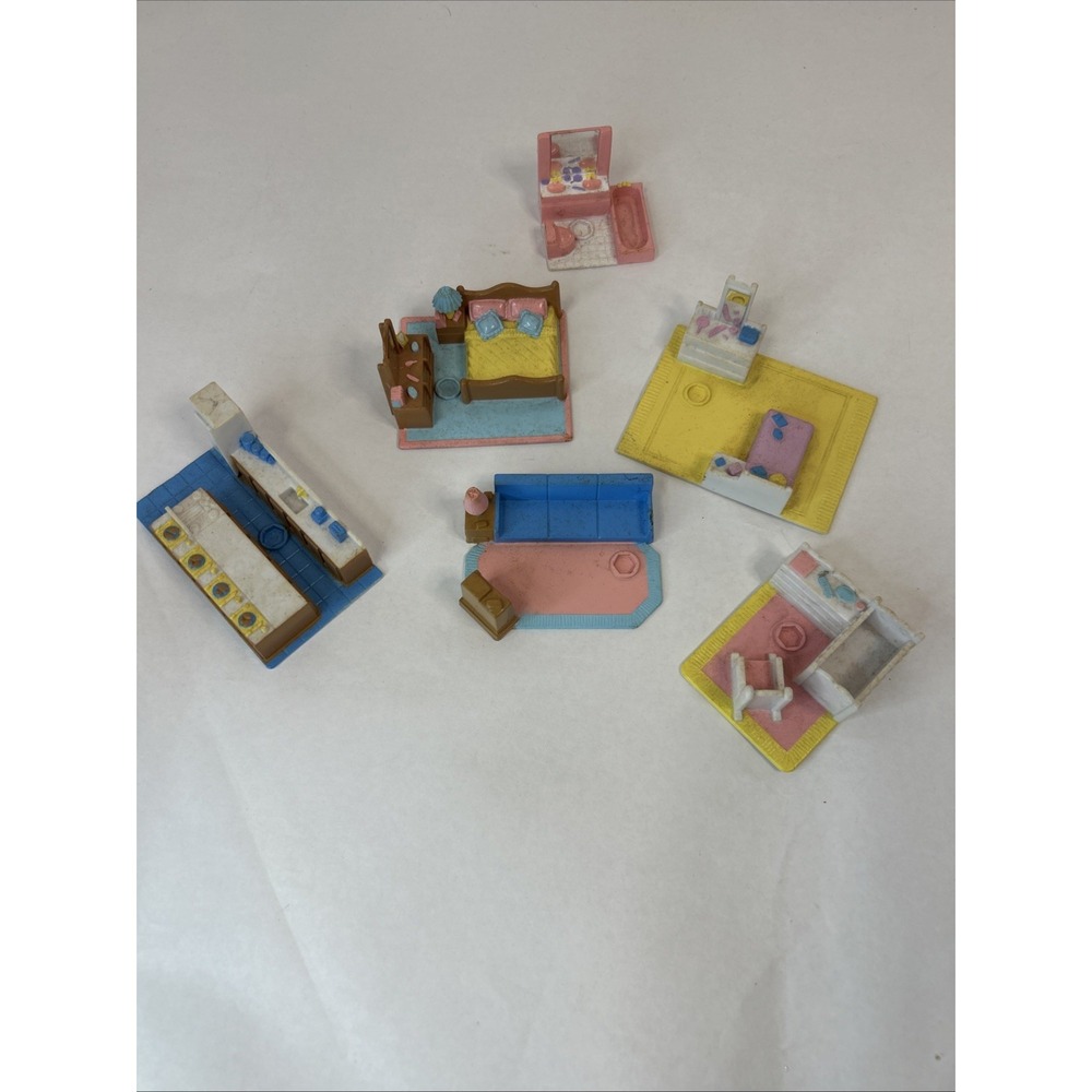 Galoob My Pretty Doll House Furniture My Polly Pocket Size - READ